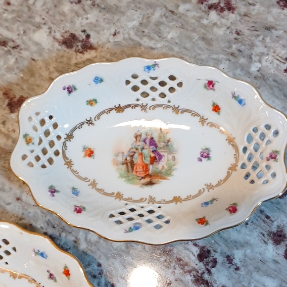 Set of 2 Schumann Bavaria 7" small Plates, Fine Porcelain Made in Germany - Picture 2 of 16